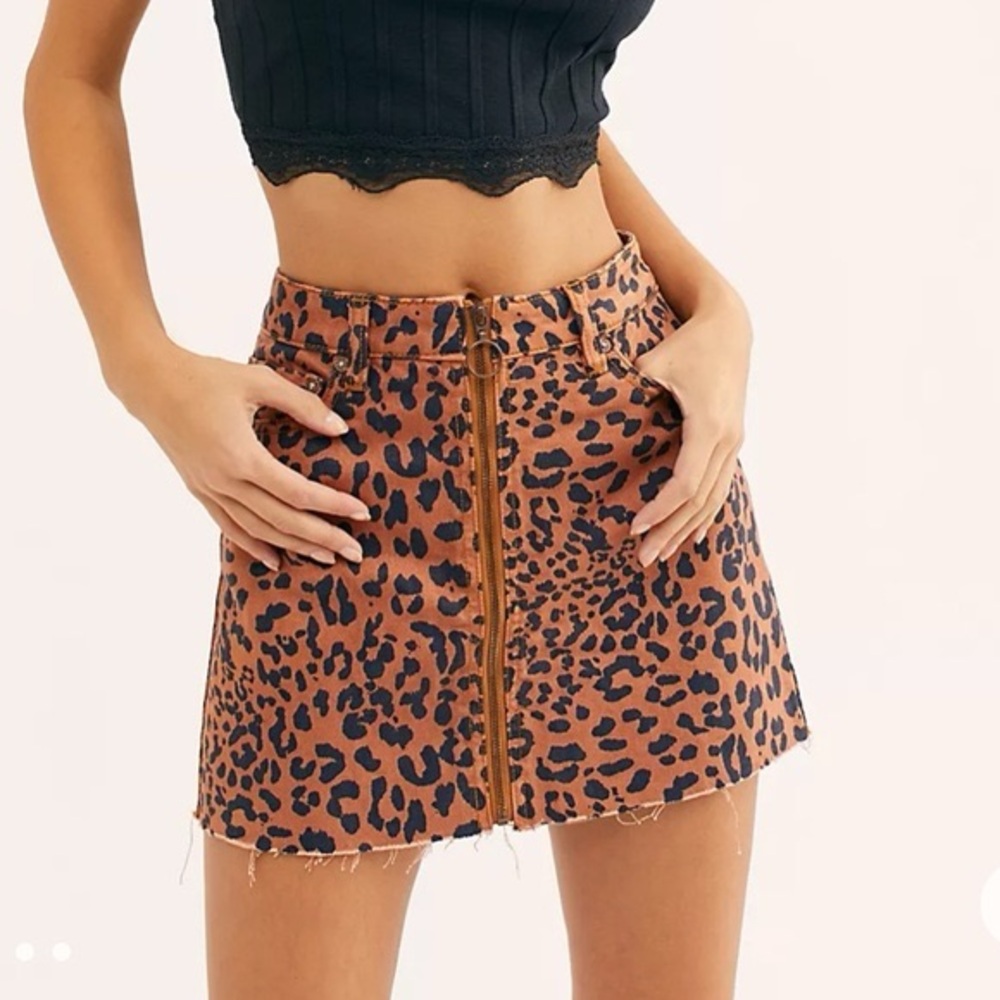 Free People Leopard Denim Mini Skirt with Zip Front Size 26